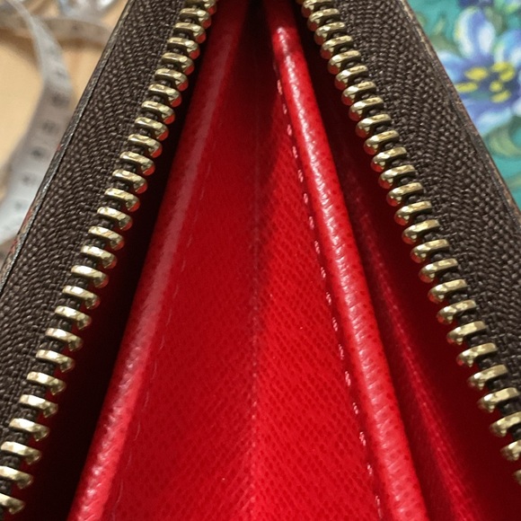 Louis Vuitton Zippy Wallet Monogram Yayoi Kusama - Picture 16 of 16